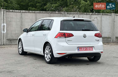 Хэтчбек Volkswagen Golf 2014 в 