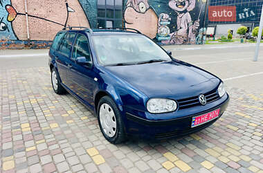 Універсал Volkswagen Golf 2001 в Луцьку