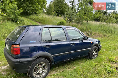 Хэтчбек Volkswagen Golf 1994 в 