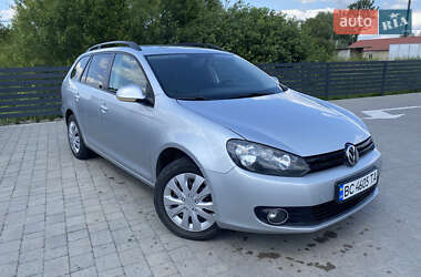 Универсал Volkswagen Golf 2010 в Львове