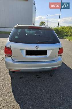 Универсал Volkswagen Golf 2013 в 