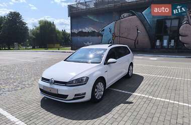 Универсал Volkswagen Golf 2015 в 