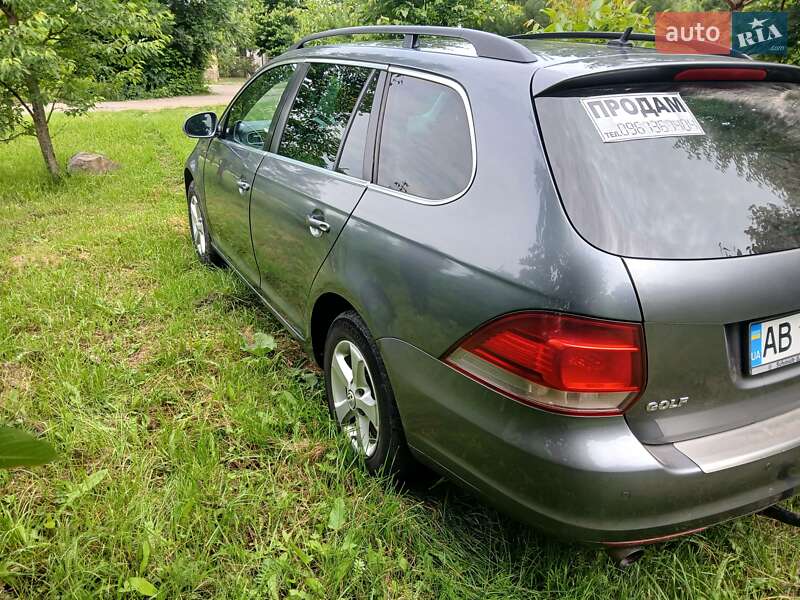 Універсал Volkswagen Golf 2009 в Вінниці