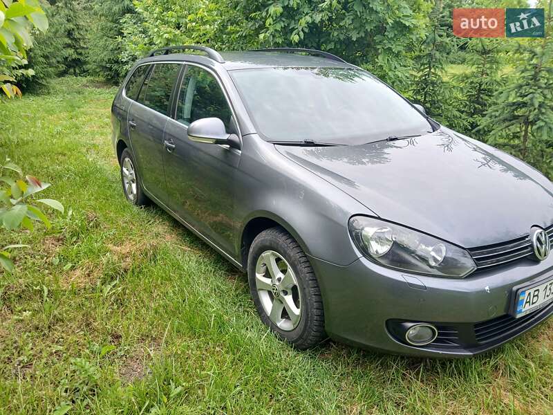Універсал Volkswagen Golf 2009 в Вінниці