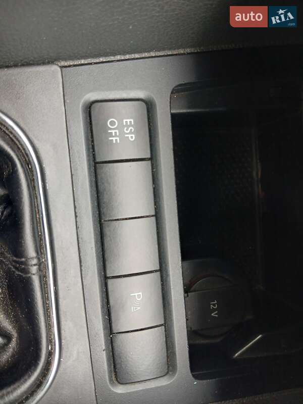 Універсал Volkswagen Golf 2009 в Вінниці