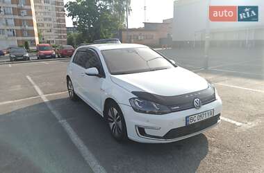 Хэтчбек Volkswagen Golf 2015 в Львове