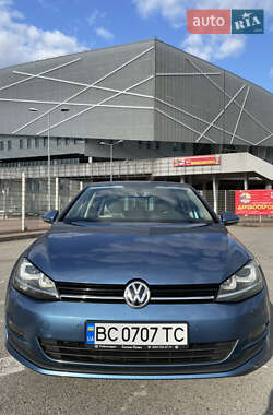 Хэтчбек Volkswagen Golf 2015 в Львове