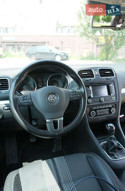 Универсал Volkswagen Golf 2013 в 