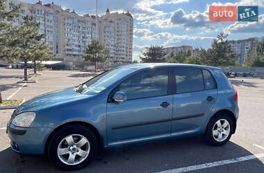 Хэтчбек Volkswagen Golf 2006 в Николаеве