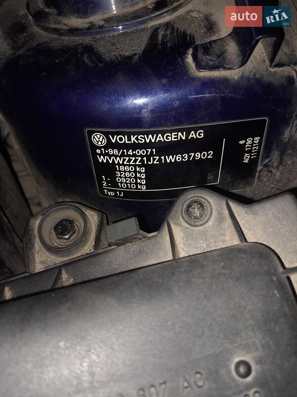 Універсал Volkswagen Golf 2001 в Валках