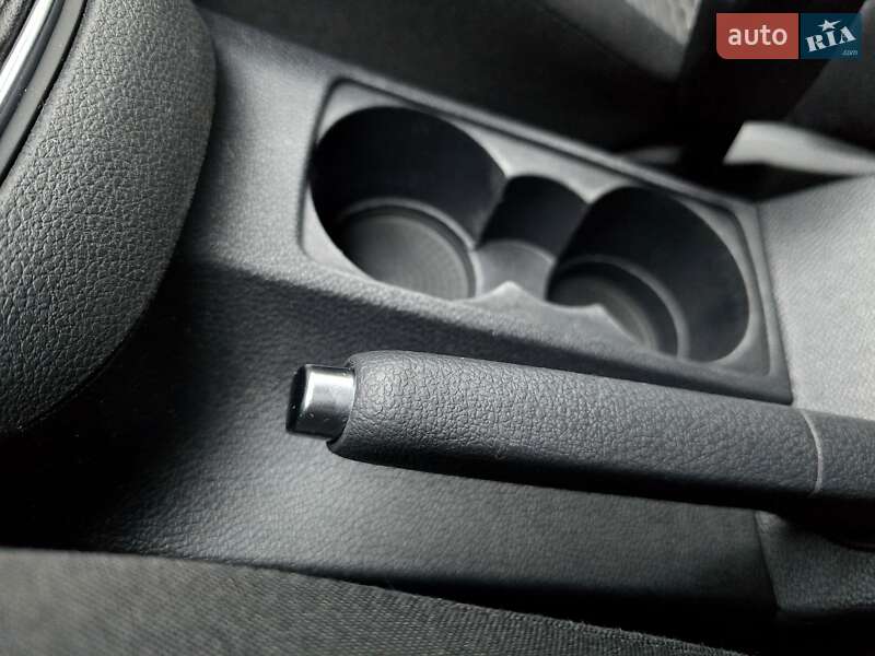 Хетчбек Volkswagen Golf 2009 в Полтаві