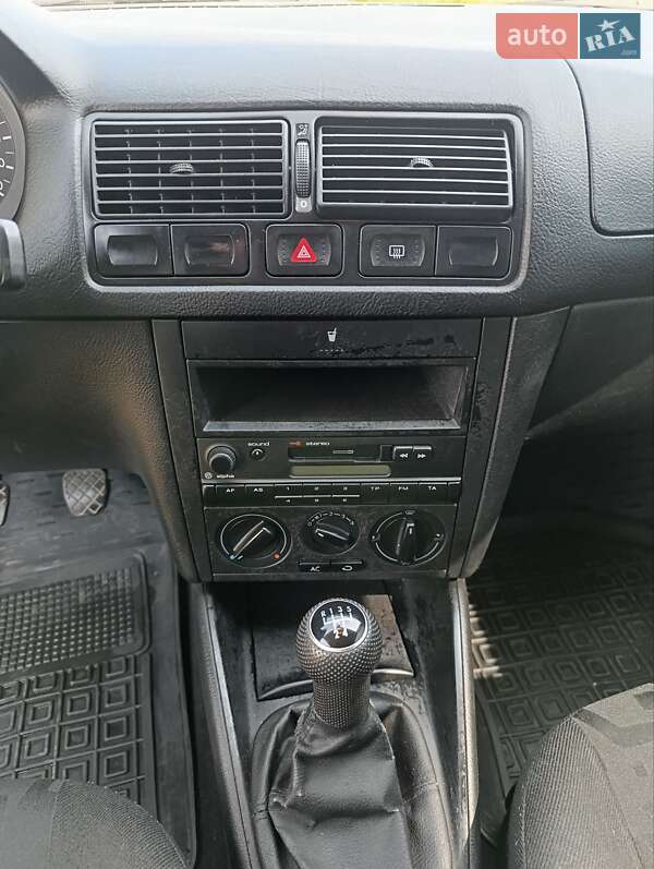 Хетчбек Volkswagen Golf 1999 в Коломиї