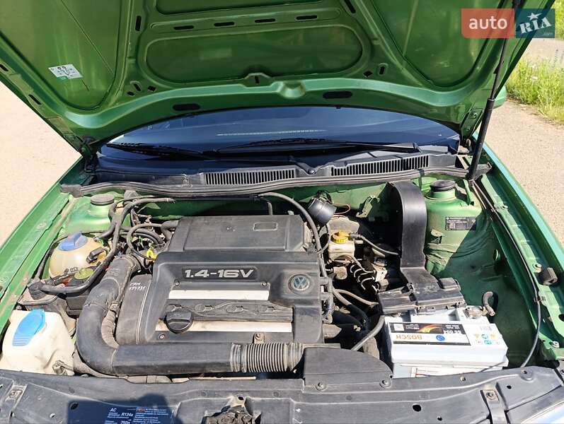 Хетчбек Volkswagen Golf 1999 в Коломиї