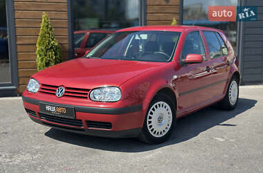 Хетчбек Volkswagen Golf 2002 в Шептицькому