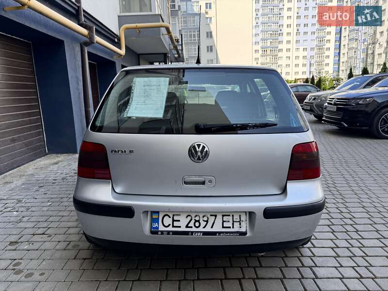 Хетчбек Volkswagen Golf 2002 в Івано-Франківську