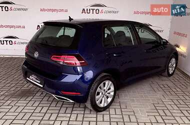 Хэтчбек Volkswagen Golf 2018 в 