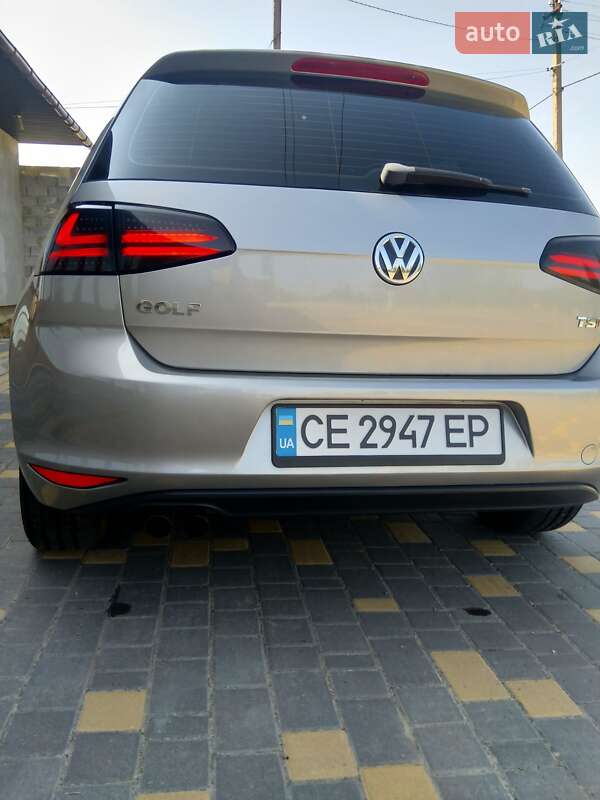 Хэтчбек Volkswagen Golf 2015 в Новоднестровске