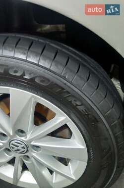 Хэтчбек Volkswagen Golf 2015 в 