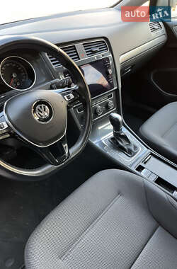 Універсал Volkswagen Golf 2019 в 