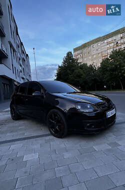 Хетчбек Volkswagen Golf 2007 в Мукачевому