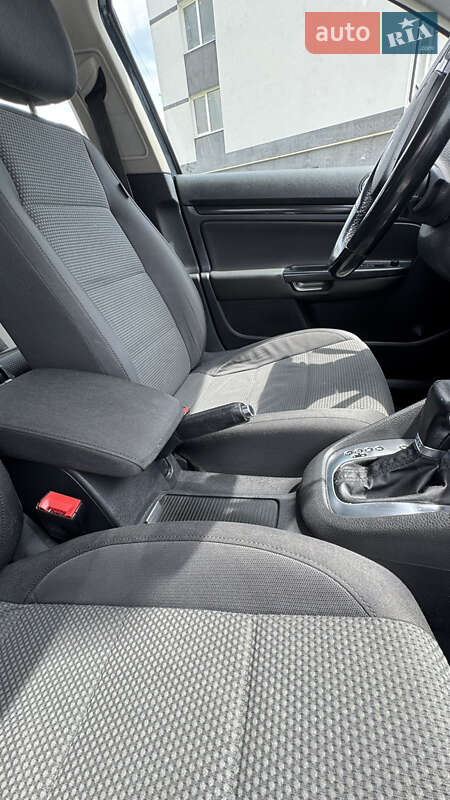 Універсал Volkswagen Golf 2009 в Тернополі