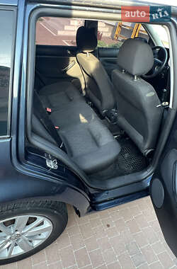 Универсал Volkswagen Golf 2004 в 
