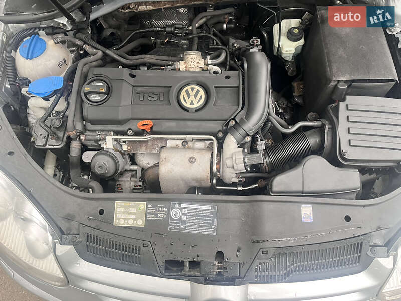 Хэтчбек Volkswagen Golf 2008 в Черкассах