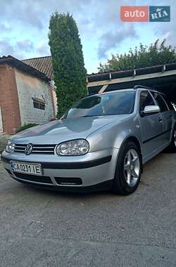 Универсал Volkswagen Golf 2002 в Тальном