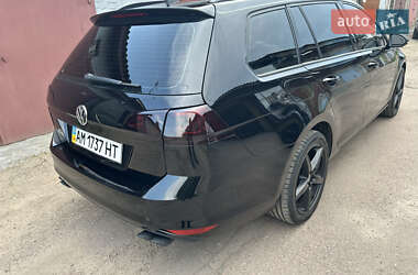 Универсал Volkswagen Golf 2016 в Житомире
