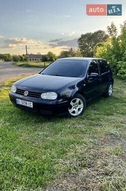 Хетчбек Volkswagen Golf 1998 в 