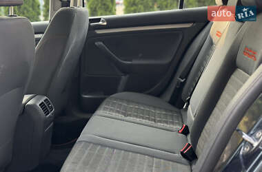 Хэтчбек Volkswagen Golf 2007 в 