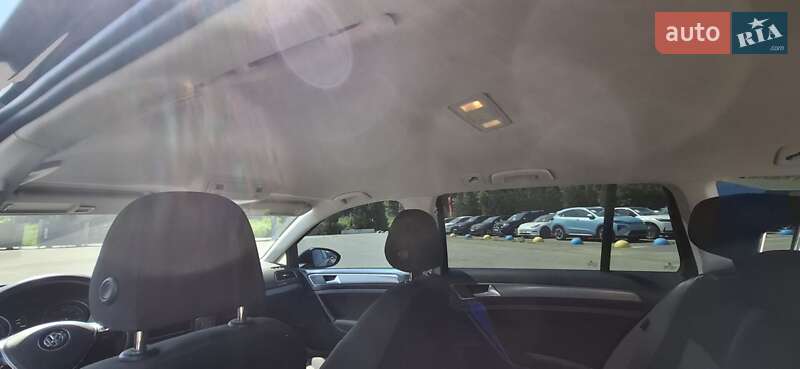 Універсал Volkswagen Golf 2015 в Львові