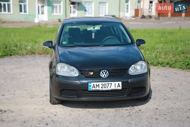 Хетчбек Volkswagen Golf 2003 в Бердичеві