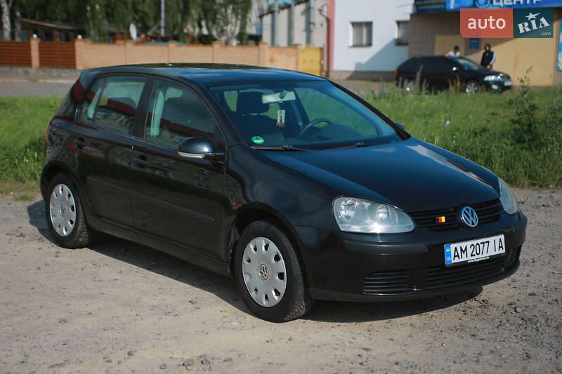 Хетчбек Volkswagen Golf 2003 в Бердичеві