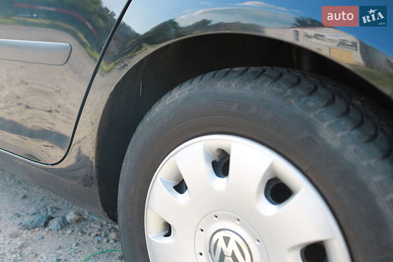 Хетчбек Volkswagen Golf 2003 в Бердичеві