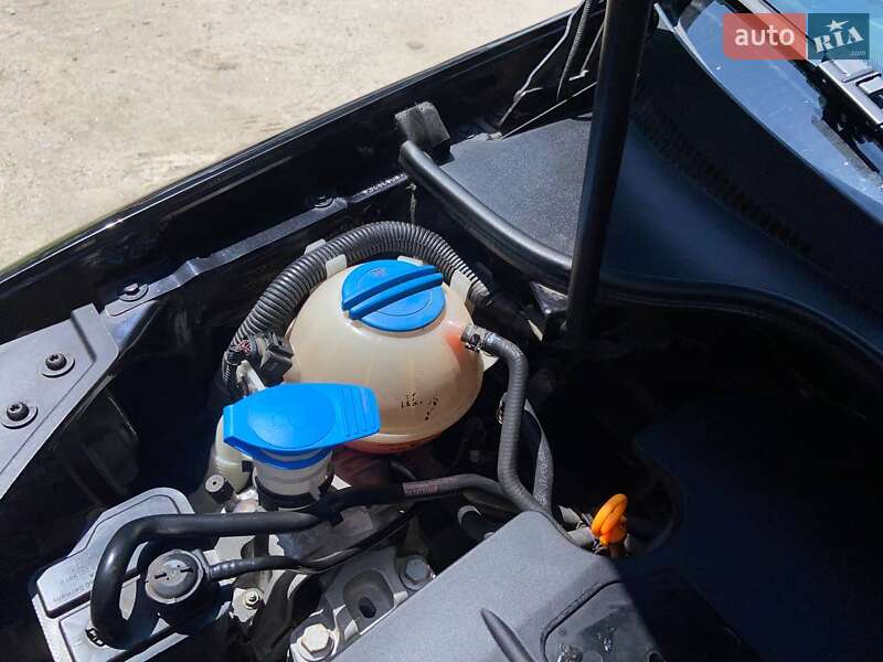 Хетчбек Volkswagen Golf 2003 в Бердичеві