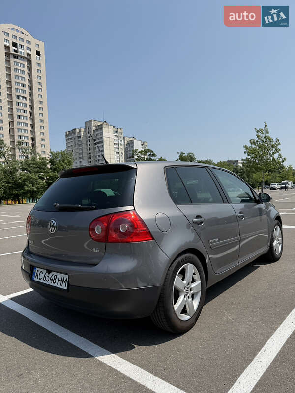 Volkswagen Golf 2008