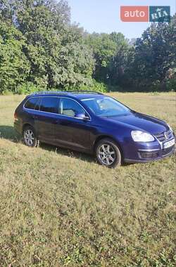 Універсал Volkswagen Golf 2009 в Люботині