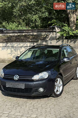 Універсал Volkswagen Golf 2010 в Луцьку