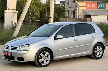 Хетчбек Volkswagen Golf 2006 в Тернополі