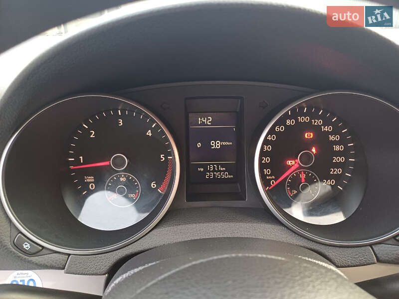 Универсал Volkswagen Golf 2011 в Житомире