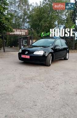 Хетчбек Volkswagen Golf 2005 в Запоріжжі