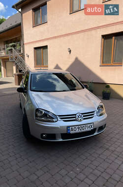 Хэтчбек Volkswagen Golf 2007 в Сваляве