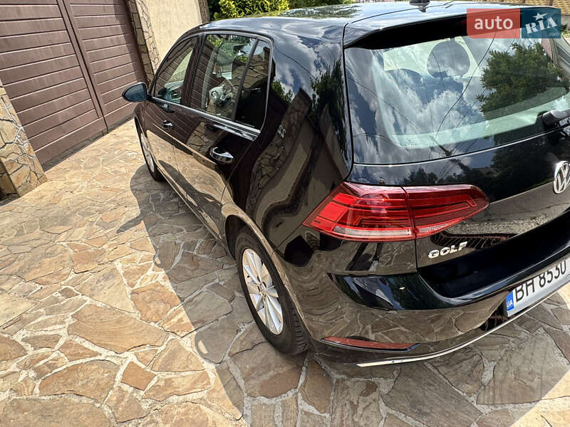 Универсал Volkswagen Golf 2020 в Одессе