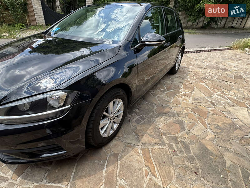 Универсал Volkswagen Golf 2020 в Одессе