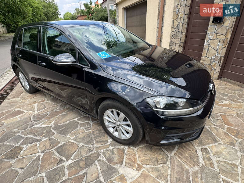 Универсал Volkswagen Golf 2020 в Одессе