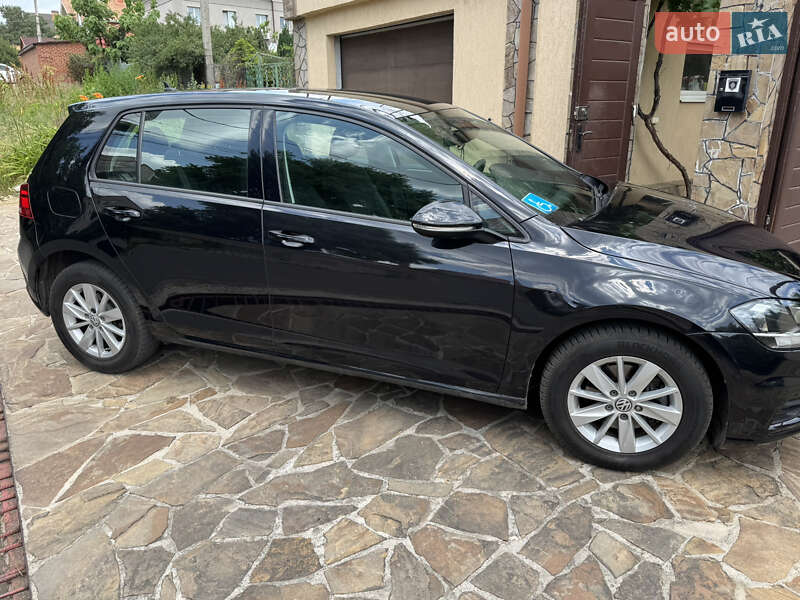 Универсал Volkswagen Golf 2020 в Одессе