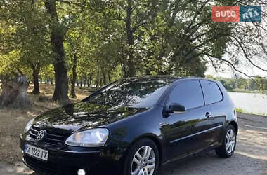 Хэтчбек Volkswagen Golf 2007 в Киеве
