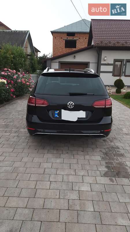 Универсал Volkswagen Golf 2019 в Ивано-Франковске