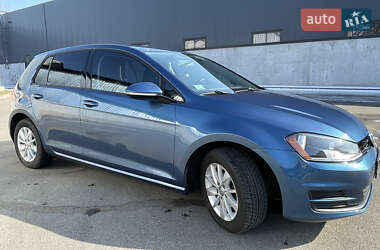 Хэтчбек Volkswagen Golf 2014 в 